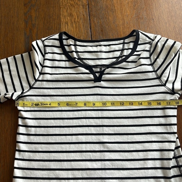 Eddie Bauer Split Neck Three-quarter Sleeves White Black Stripes T-shirt Size XL - Picture 7 of 14